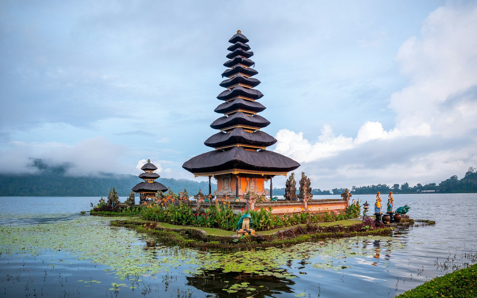 Ulun Danu Bratan temple beside Lake Bratan in Bali.